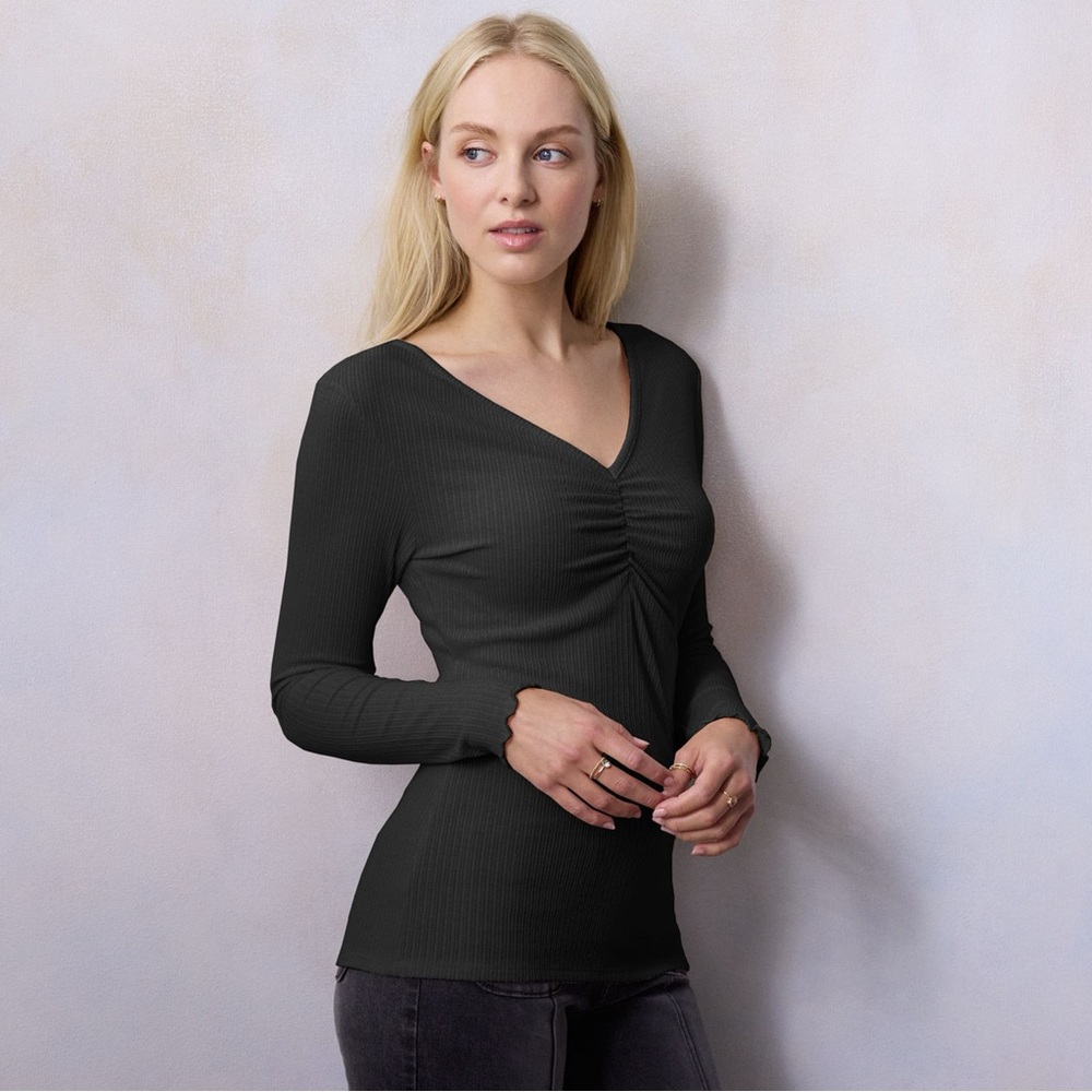 LC Lauren Conrad Long Sleeve Ruched Front V-Neck Top